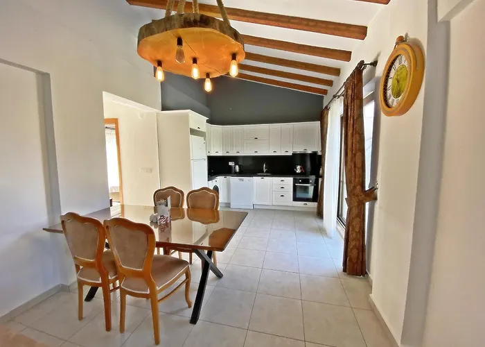 Likya Garnet 2+1 Villa, Oezel Havuzlu, * Φετιγιέ